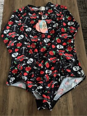 As Rose Rich One-Piece Swimsuit with Red Rose & Skull Print